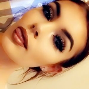 Meet your Posher, Molly